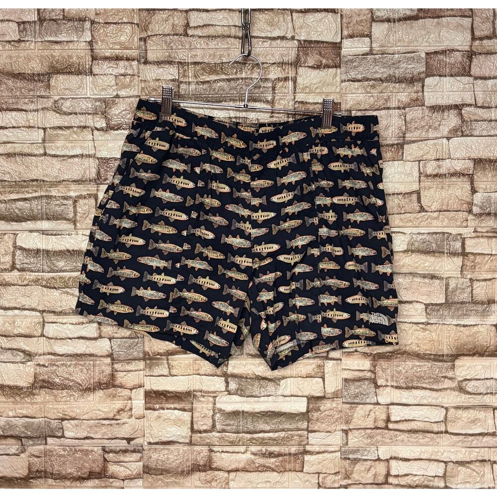 The North Face Class V Pull On Shorts Navy fish print Mens Size Large